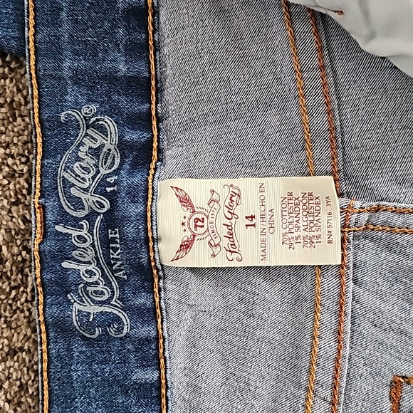 Ankle Skinny Jeans - Picture 3 of 3